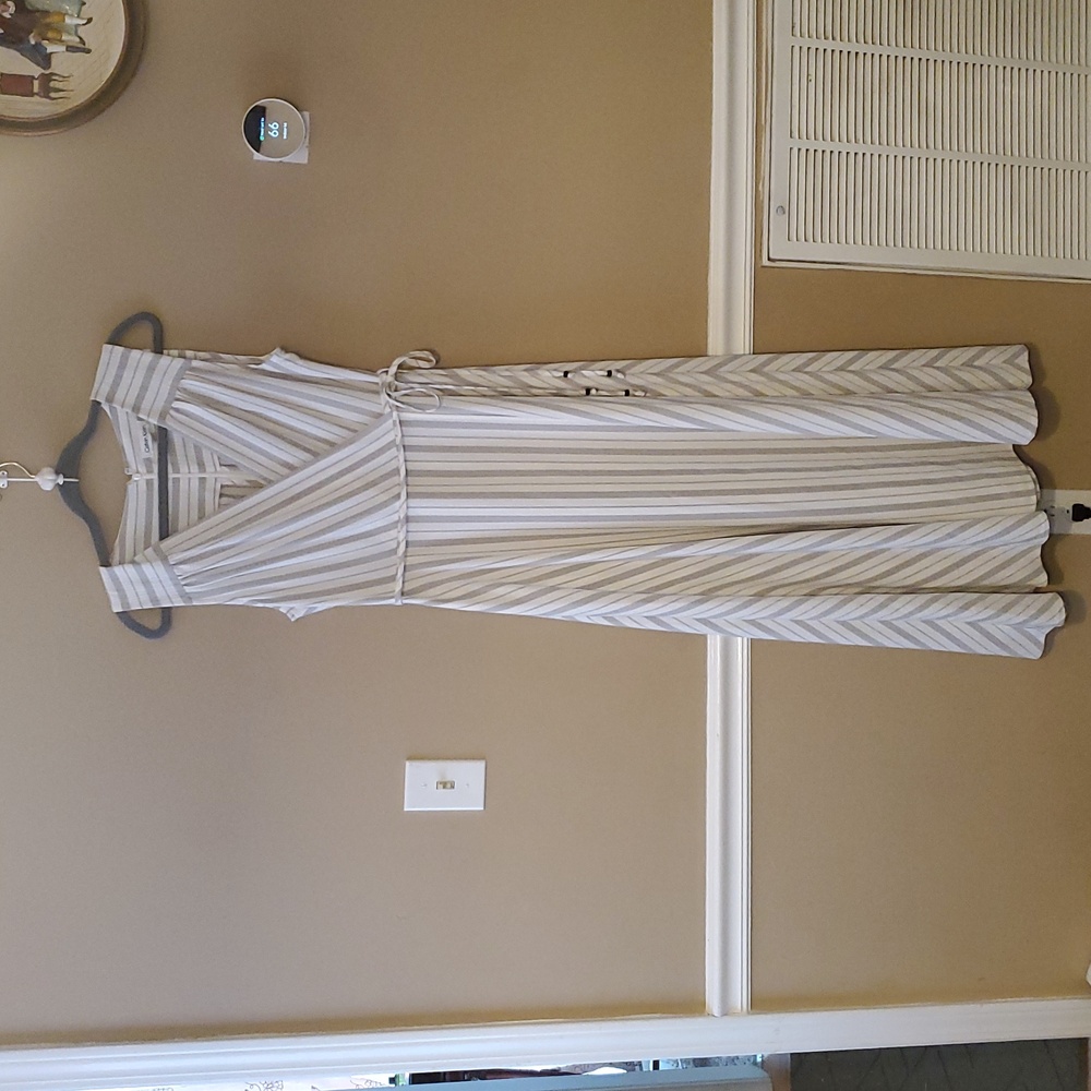 Calvin Klein White Grey Faux-Wrap Striped A-Line Maxi Dress Size 10 NWOT'S - Picture 6 of 13